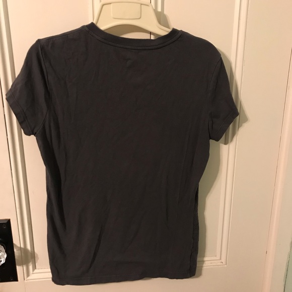 Grey Fila t-shirt - Picture 2 of 4